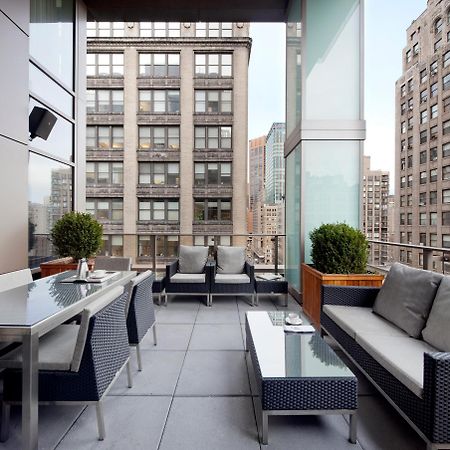 ホテル ロイヤルトン パーク アベニュー ニューヨーク エクステリア 写真 The terrace of a duplex penthouse