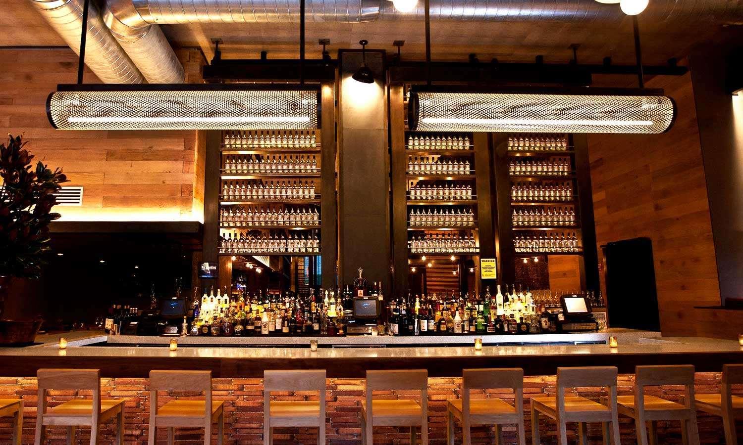 ホテル ロイヤルトン パーク アベニュー ニューヨーク エクステリア 写真 The bar at the restaurant