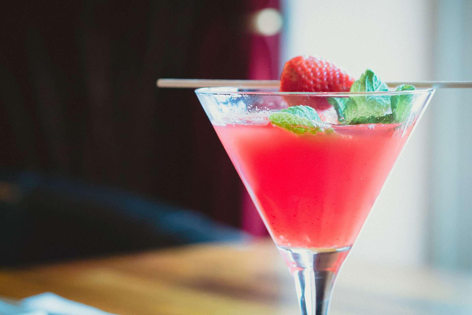 ホテル ロイヤルトン パーク アベニュー ニューヨーク エクステリア 写真 A strawberry martini