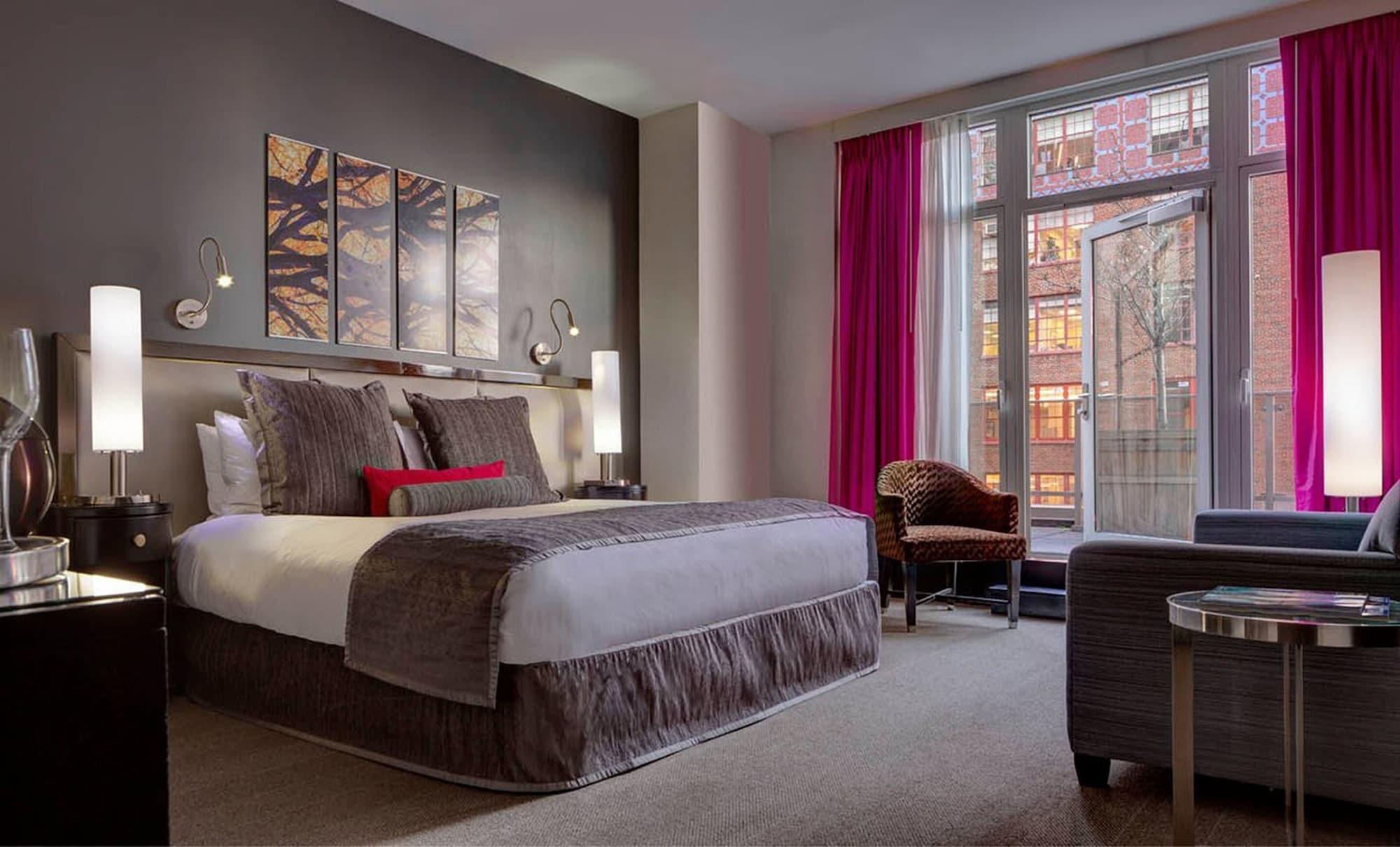 ホテル ロイヤルトン パーク アベニュー ニューヨーク エクステリア 写真 A bedroom at the Hotel Commonwealth
